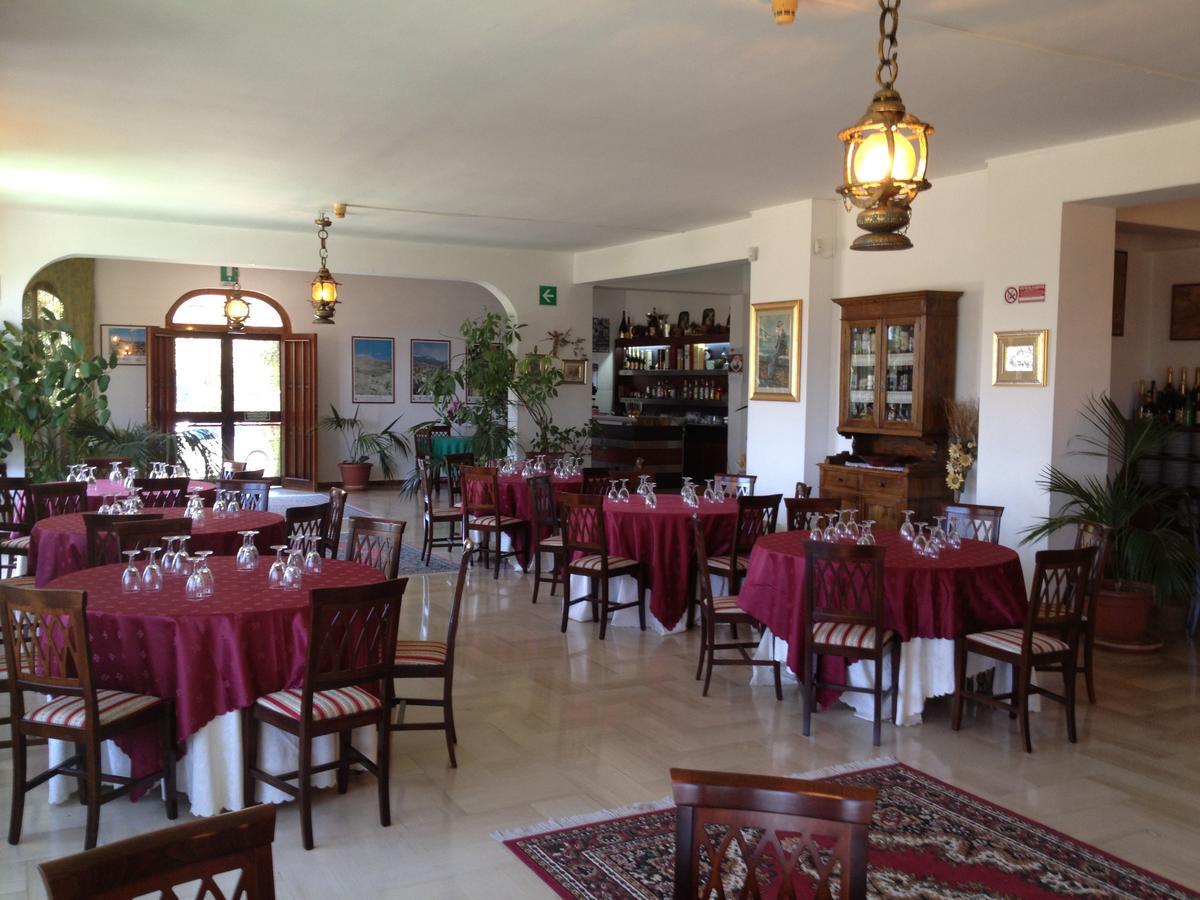 Hotel Miravalle Misilmeri Екстериор снимка