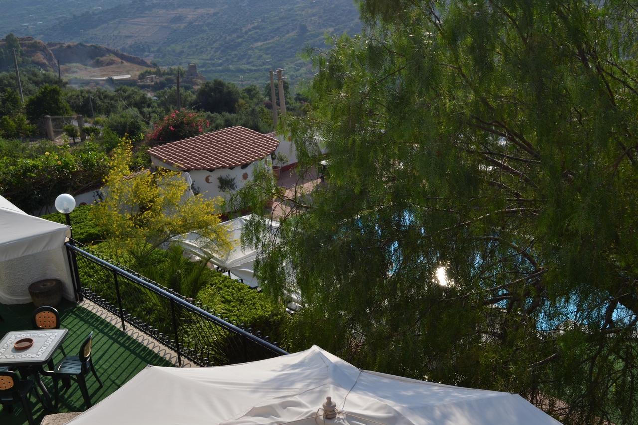 Hotel Miravalle Misilmeri Екстериор снимка