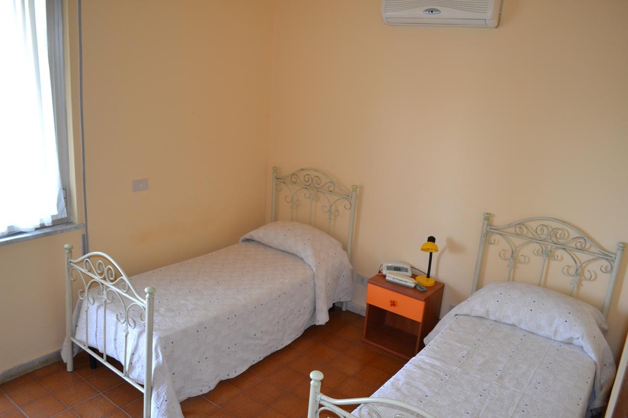 Hotel Miravalle Misilmeri Екстериор снимка